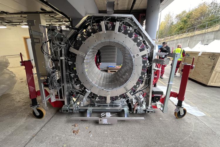 Unloading of the PET scanner