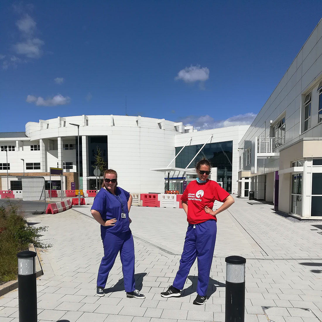 Edinburgh Imaging RIE radiographers, Charlotte (left) & Lucy (right), outside the EIF RIE.